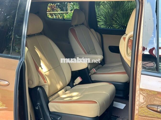 KIA Sedona Full 2021 Vàng cát Tự động 79.000 km