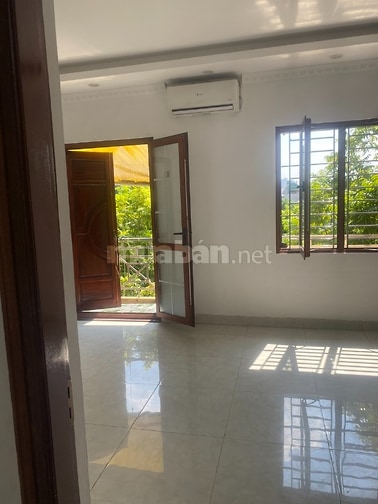 Cho thuê nhà mặt phố Sa Đôi, Nam Từ Liêm, diện tích 90m2, 4 tầng