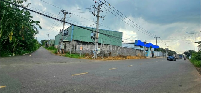 CHÍNH CHỦ BÁN: ĐẤT NHÀ XƯỞNG VỊ TRI ĐĂC ĐỊA ĐẤT 3 MẶT TIỀN ĐƯỜNG LỚN