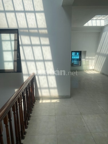 Cho thuê nhà mặt phố Sa Đôi, Nam Từ Liêm, diện tích 90m2, 4 tầng