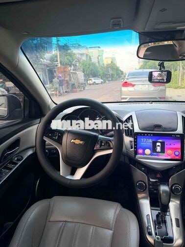 Chevrolet Cruze LTZ Tự động Đen