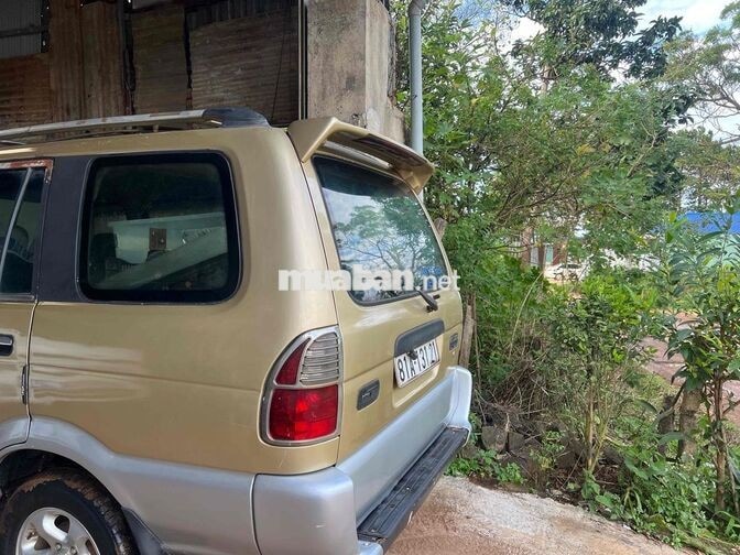 Isuzu HiLander Vàng cát Số sàn Việt Nam
