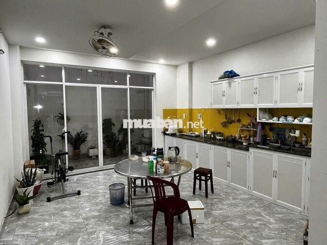 2PN FULL NỘI THẤT XỊN XÒ TẠI BCONS MIỀN ĐÔNG
