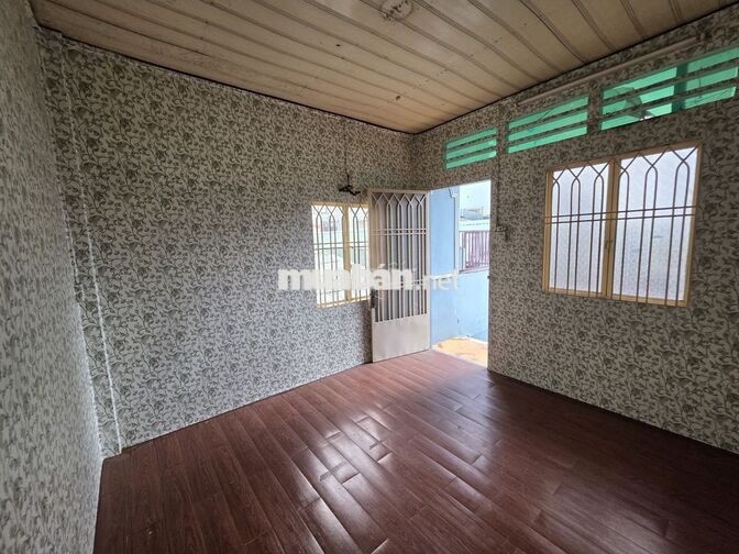 CHO THUÊ NHÀ CHÍNH CHỦ (CÓ GÁC) - P.1 TRẦN QUỐC TUẤN (GẦN EMART)