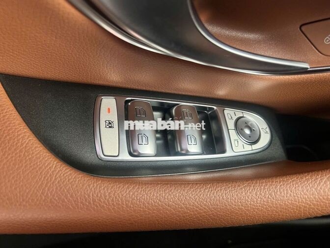 Mercedes-Benz E300 2019 Đen