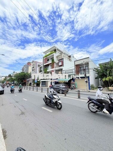 Cho thuê nhà 1 Trệt 1 Lầu mặt tiền Trần Hoàng Na