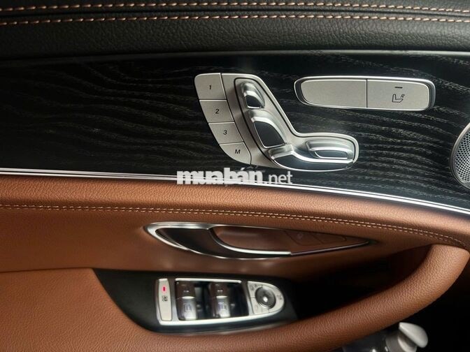 Mercedes-Benz E300 2019 Đen
