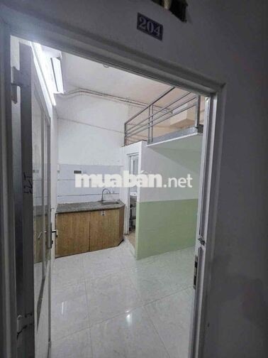 Phòng nằm ngay Đại Học Văn Hiến nằn ngay trung tâm Tân Phú
