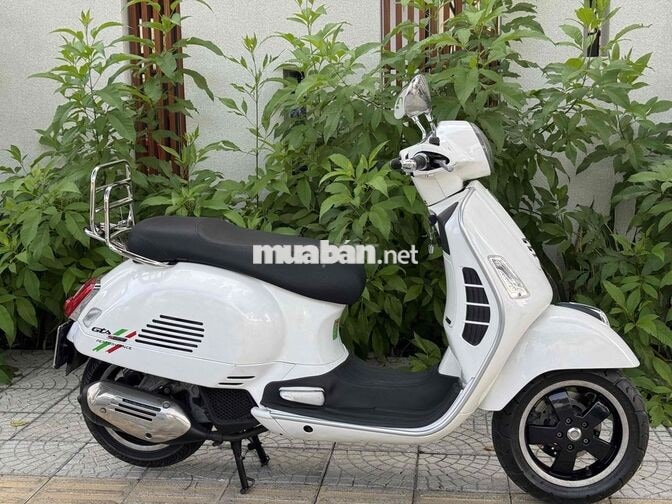Piaggio Vespa GTS 125 2019 Trắng ABS