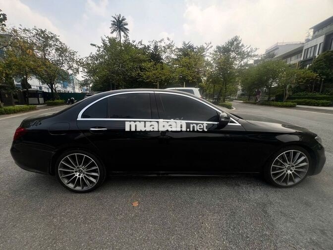 Mercedes-Benz E300 2019 Đen