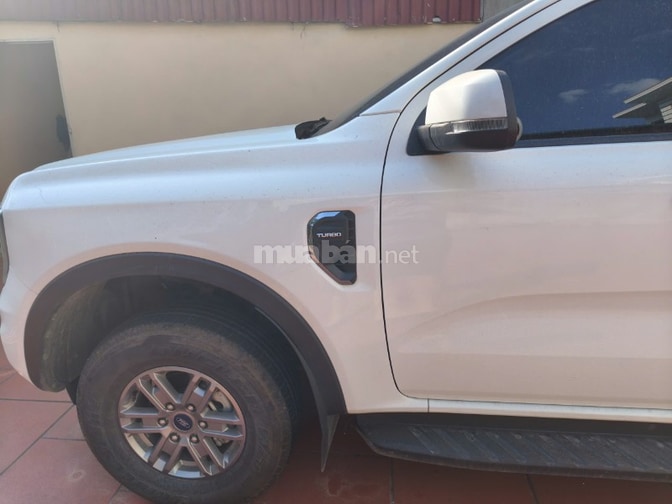 Ford Ranger 2023 Trắng ngoại hình gần như mới
