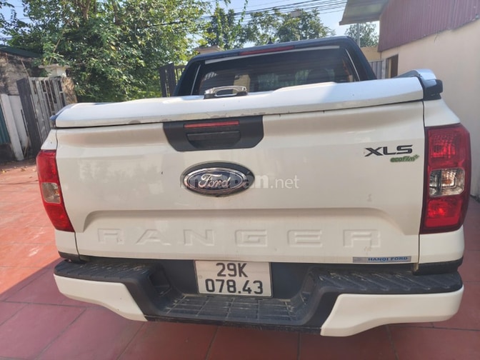 Ford Ranger 2023 Trắng ngoại hình gần như mới