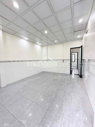 Cho thuê nhà 1 Trệt 1 Lầu mặt tiền Trần Hoàng Na