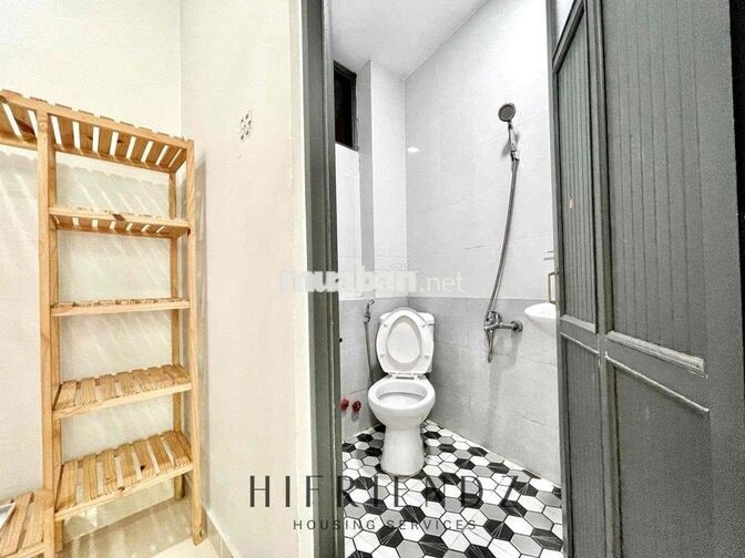 Cho Thuê Phòng Giá Rẻ Cửa Sổ Trời Nội Thất Gần Đầm Sen - ĐH Văn Hiến