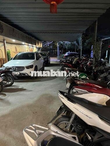 Cần sang lại quán ăn sân vườn , có phòng vip