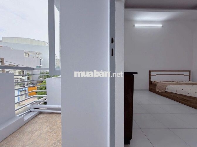 STUDIO ĐẦY ĐỦ NỘI THẤT  NHÀ MỚI PHÒNG ĐẸP NGAY SÂN BAY 
