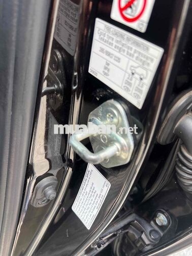 Toyota Fortuner 7 chỗ Số sàn máy dầu