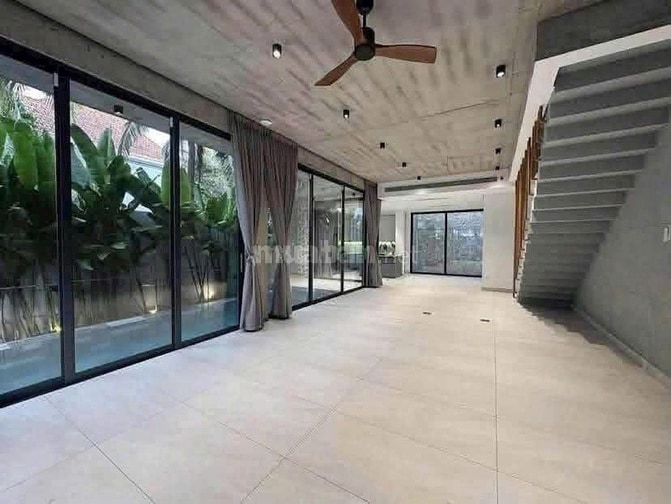 Bán villa Thảo Điền có hồ bơi riêng, đất 192m2, 4 tầng, chỉ 65 tỷ