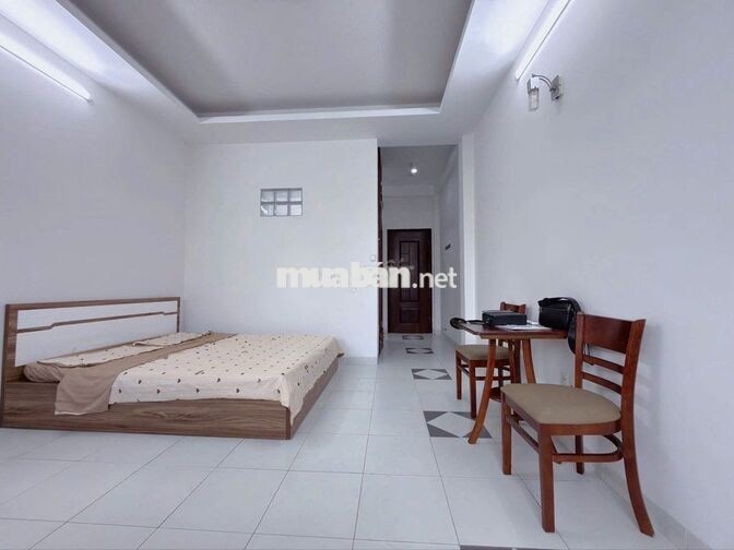 STUDIO ĐẦY ĐỦ NỘI THẤT  NHÀ MỚI PHÒNG ĐẸP NGAY SÂN BAY 