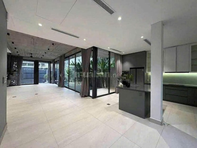 Bán villa Thảo Điền có hồ bơi riêng, đất 192m2, 4 tầng, chỉ 65 tỷ