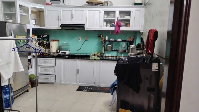 Kẹt Tiền Bán Gấp Nhà Hẻm Xe Tải Nhỏ Vào Tận Nhà Lạc Long Quân Tân Bình