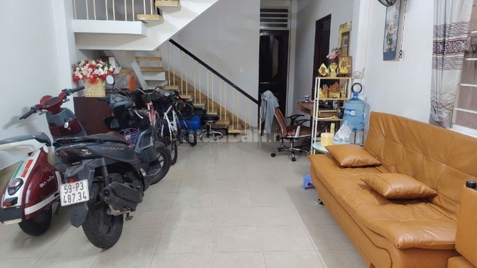 Kẹt Tiền Bán Gấp Nhà Hẻm Xe Tải Nhỏ Vào Tận Nhà Lạc Long Quân Tân Bình