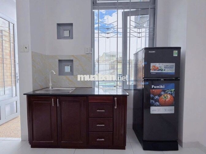 STUDIO ĐẦY ĐỦ NỘI THẤT  NHÀ MỚI PHÒNG ĐẸP NGAY SÂN BAY 