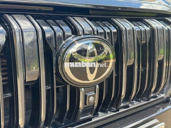 Toyota Prado LC250 2025 Đen 3 vạn km