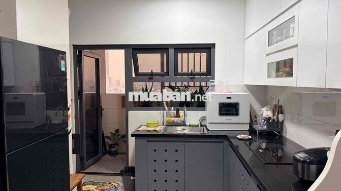 CHO THUÊ CĂN HỘ H2 QUẬN 4 – 2PN | 2WC | 70M²