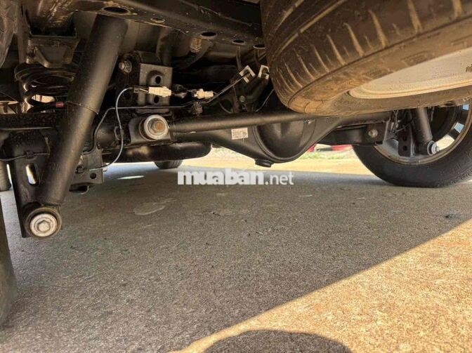 Toyota Innova 2.0G 2020 Tự động Đồng ánh kim