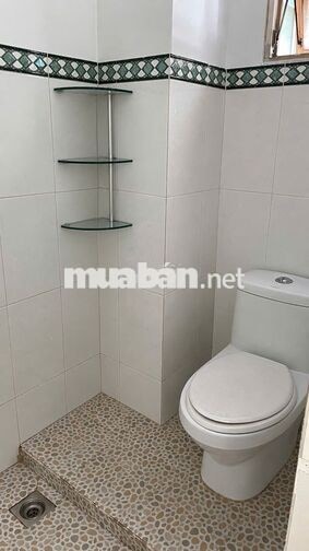 thuê chung cư xóm cải, còn dư 1 phòng