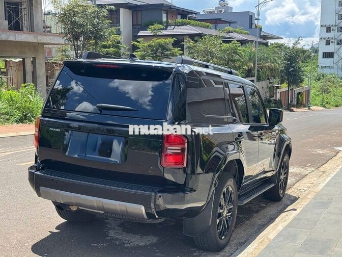 Toyota Prado LC250 2025 Đen 3 vạn km