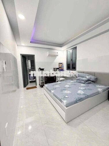 Nhà MTKD chợ Bà Hom 6x20m 5 tấm đối diện côngviên đầy đủ nội thất 35tr