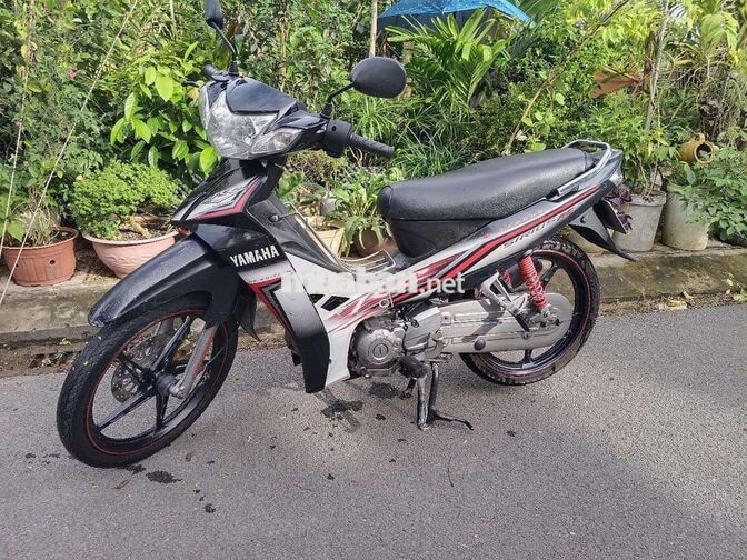 Yamaha Sirius 2012 Đen Trắng