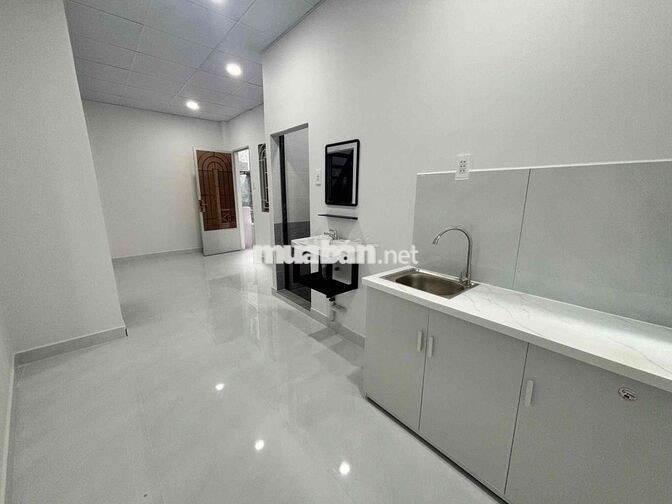 CHÍNH CHỦ CHO THUÊ STUDIO BAN CÔNG TÁCH BẾP MỚI HOÀN THIỆN NGAY QUẬN 3