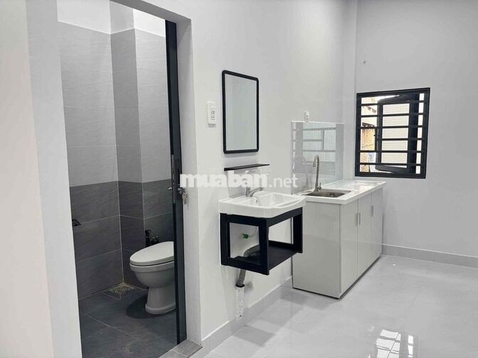 CHÍNH CHỦ CHO THUÊ STUDIO BAN CÔNG TÁCH BẾP MỚI HOÀN THIỆN NGAY QUẬN 3