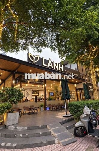 Cho Thuê Nhà Góc 2 Mặt Tiền 👉 DT 20 x 15m 1Trệt 1 Lầu