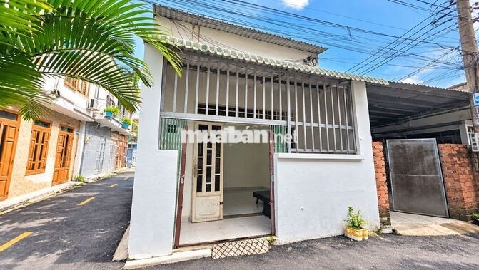 Nhà Cấp 4 Gá00000000002700021722ỗi, Hẻm Ô Tô, 2,7 Tỷ