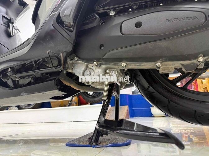 Honda SH 125 ABS 2025 Xám xi măng 2000 km