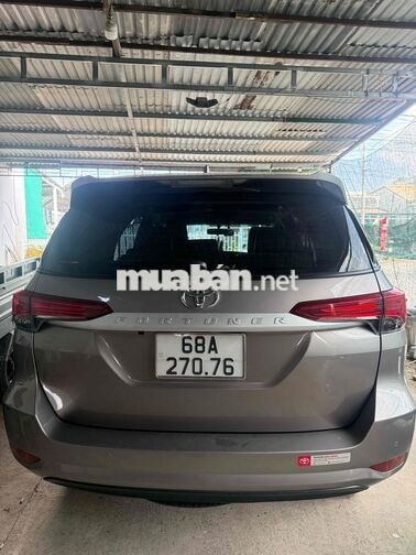 Toyota Fortuner 2.4L 4x2 MT 2023 Đồng ánh kim