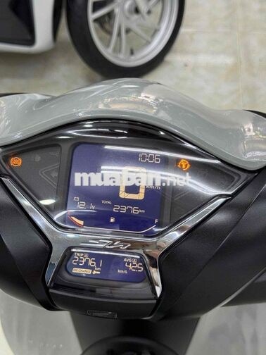 Honda SH 125 ABS 2025 Xám xi măng 2000 km