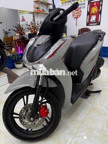Honda SH 125 ABS 2025 Xám xi măng 2000 km