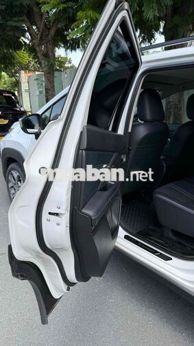 Mitsubishi Xpander Cross 2024 Trắng 60.000km