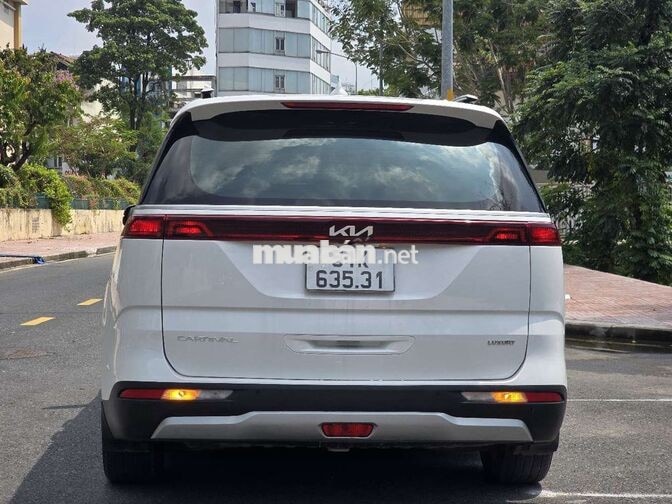 KIA CARNIVAL 2.2L SX 2023 LUXURY DẦU 8GHE 76000KM