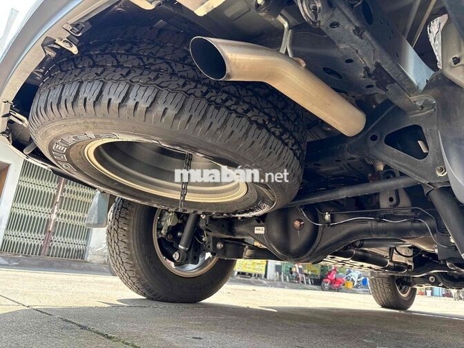 Toyota Fortuner 2.4AT  25.000 km, sơn zin cả xe