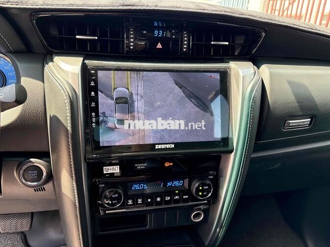 Toyota Fortuner 2.4AT  25.000 km, sơn zin cả xe