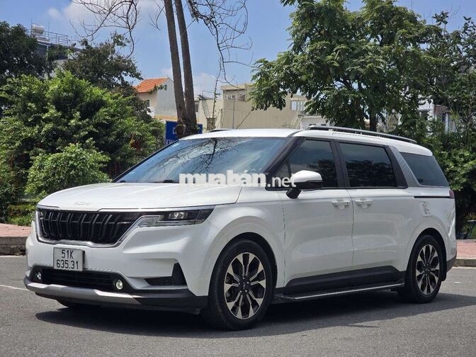 KIA CARNIVAL 2.2L SX 2023 LUXURY DẦU 8GHE 76000KM