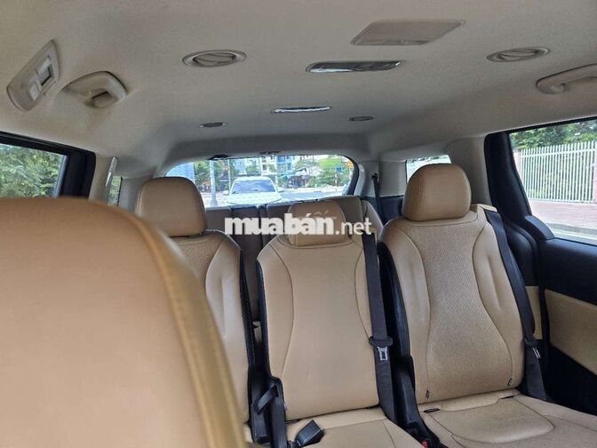 KIA CARNIVAL 2.2L SX 2023 LUXURY DẦU 8GHE 76000KM