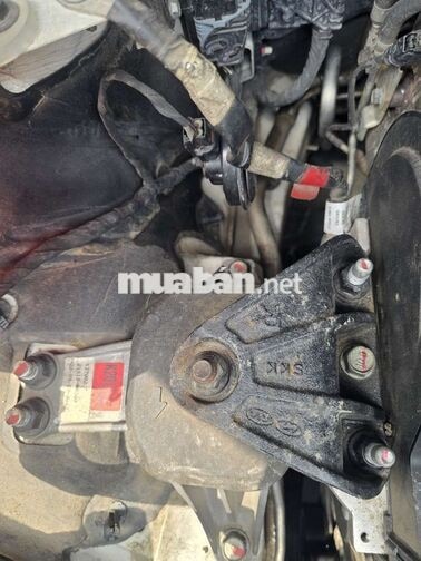 KIA CARNIVAL 2.2L SX 2023 LUXURY DẦU 8GHE 76000KM