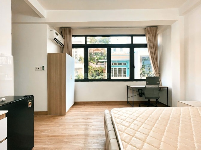 Chính chủ bán nhà hẻm 7A Thành Thái Q10 - có gara ô tô đậu trong nhà